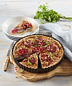 Quiche with beetroot and thyme