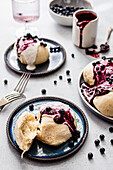 Steamed sweet buns with yogurt and blueberries