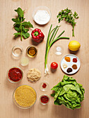 Zutaten für vegane Cigköfte mit Dip und Salat