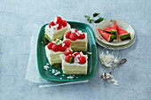 Coconut slices with melone and mint cream