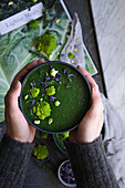 Spinach and romanesco soup