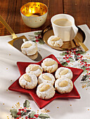 Italian almond Christmas biscuits