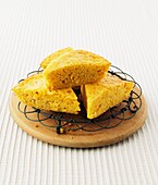 Corn bread slices