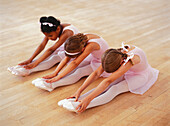 Young ballet dancers in class