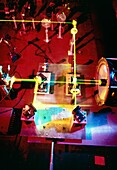 Optical bench conducting a Nd-YAG laser