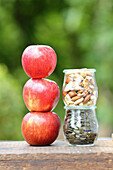 Apples, pumpkin seeds and nuts as healthy snacks