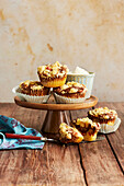 Marbled apple muffins with crumble