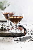 Schokoladenpudding im Dessertglas