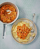 Spaghetti mit veganer Grünkernbolognese