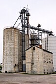 Grain elevator in Illinois