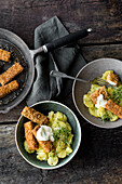 Vegane 'Vischstäbchen' mit Kartoffelsalat