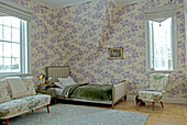 Old-fashioned bedroom with double room
