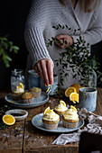 Zitronen-Mohn-Cupcakes