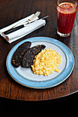 Black pudding and scambled eggs