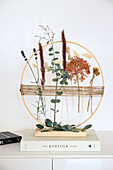 DIY-Flower Hoop mit Trockenblüten