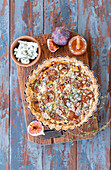 Blue cheese and fig pie