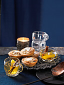 Weißer Glühwein und Stollen-Mince-Pies