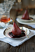 Merlot poached pears with cinnamon and vanilla