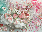 Heart-shaped pastry made of shortcrust pastry with sugar decoration and meringue
