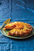 Baked honey-apple pie
