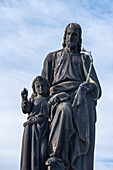 Heiliger Josef, Heiligenfigur auf der Karlsbrücke, Prag, Tschechien