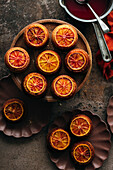 Gestürzte Mini-Orangenkuchen