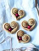 Heart biscuits with cinnamon and cranberries