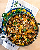 Vongole con patate (Clams with potatoes, Italy)