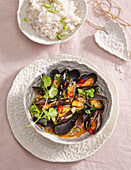 Coconut curry mussels
