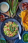 spaghetti with chicken and asparagus