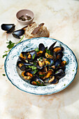 Mussels from pepper-parsley broth (Sicily, Italy)