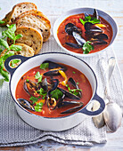 Provencal blue mussel soup