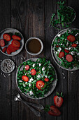 Salad with arugula, strawberries and feta cheese