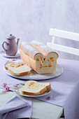 Apricot and mascarpone cake