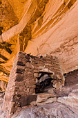 Small Native American ruin in Mule Canyon, Utah, USA