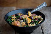 Bread salad with kale and roasted lemons