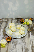 Passion fruit meringues