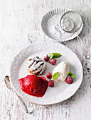 Raspberry yoghurt dream with snowballs