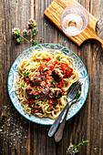 Spaghetti mit Polpetti und Tomatensauce