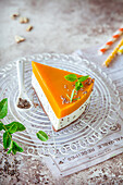 Cream cheese cake with chia and mango
