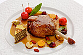 Goose confit with autumnal fruits