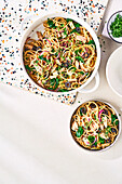 Spaghetti with tuna, spinach and black olives