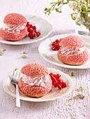 Choux au craquelin made with red currants