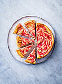 Rhubarb custard cheesecake