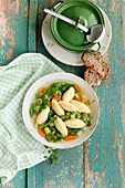 Vegetarian bean soup with semolina dumplings