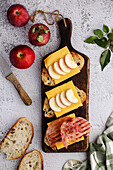 Ham and cheese toast with apple