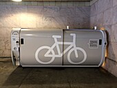 Bicycle storage locker