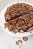 Millionaire's cake with pretzels