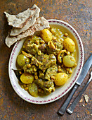 Dulaim - Eastern lamb with potatoes and chickpeas