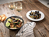 Mussels with ginger and lemongrass on rice